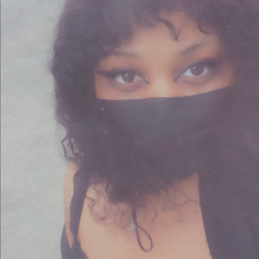 Meet your Posher, Jalayliegh